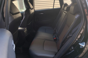 COROLLA CROSS 1.8 HYBRID 140 FWD E-CVT LOUNGE