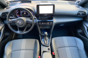 YARIS CROSS 116H DESIGN MC24